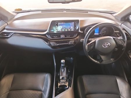 2019-Toyota-C-HR-12T-Luxury-Auto_10