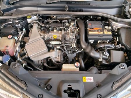 2019-Toyota-C-HR-12T-Luxury-Auto_19