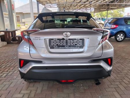 2019-Toyota-C-HR-12T-Luxury-Auto_3
