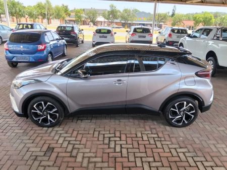 2019-Toyota-C-HR-12T-Luxury-Auto_5