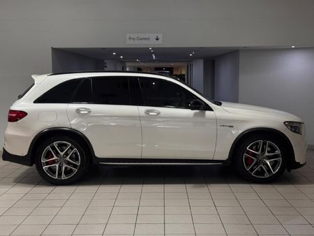 2020-Mercedes-AMG-GLC-63-S-AMG-4Matic_9