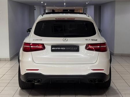 2020-Mercedes-AMG-GLC-63-S-AMG-4Matic_11
