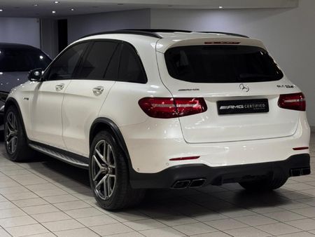 2020-Mercedes-AMG-GLC-63-S-AMG-4Matic_8