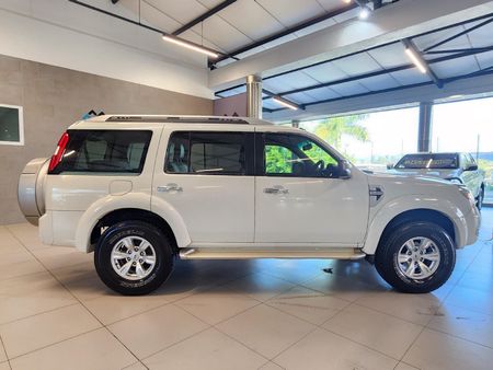 2011-Ford-Everest-30-TDCi-XLT-4x4_1