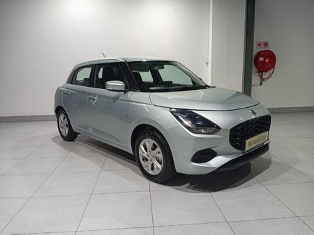 2025-Suzuki-Swift-12-GL_6