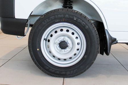 2026-Suzuki-Eeco-12-Panel-Van_10