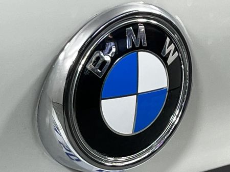 2015-BMW-X4-xDrive20d-M-Sport_11