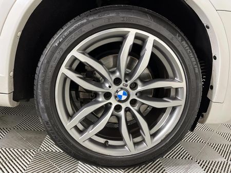 2015-BMW-X4-xDrive20d-M-Sport_5