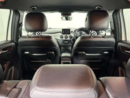 2012-Mercedes-Benz-B-Class-B-200-BE-Auto_12