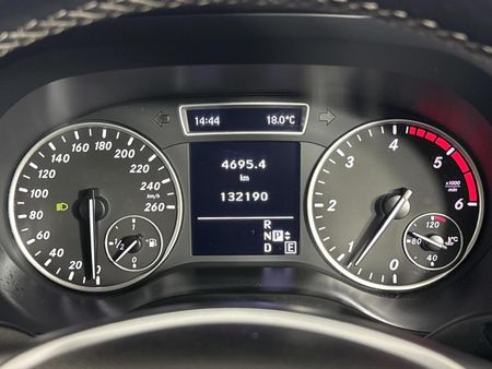 2012-Mercedes-Benz-B-Class-B-200-BE-Auto_2