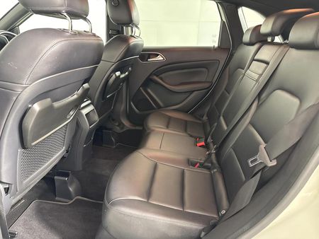 2012-Mercedes-Benz-B-Class-B-200-BE-Auto_3