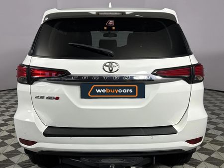 2021-Toyota-Fortuner-28-GD-6-Raised-Body-Auto_17