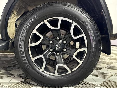 2021-Toyota-Fortuner-28-GD-6-Raised-Body-Auto_6
