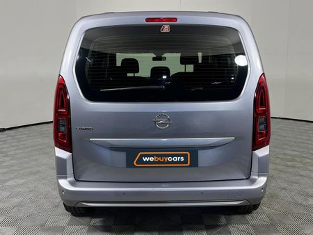 2022-Opel-Combo-Life-Enjoy-16-TD_18
