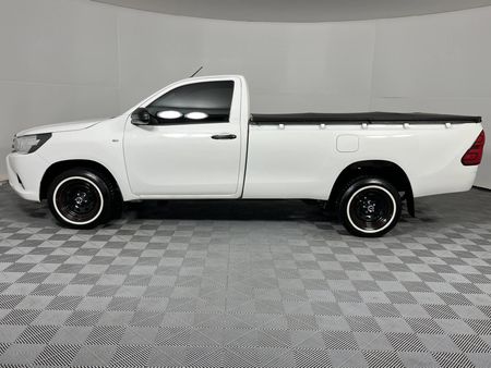 2024-Toyota-Hilux-20-VVTi-S-Single-Cab_15