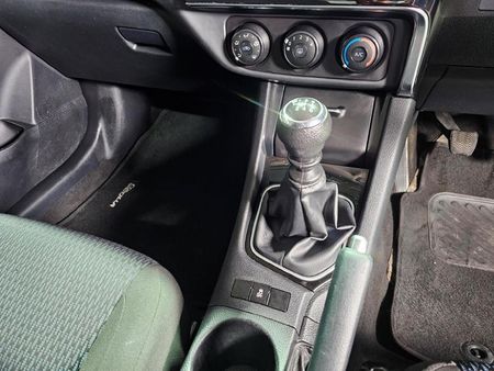 2021-Toyota-Corolla-Quest-18-Plus_13