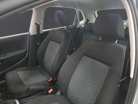 2025-Volkswagen-Polo-Vivo-16-Life_13