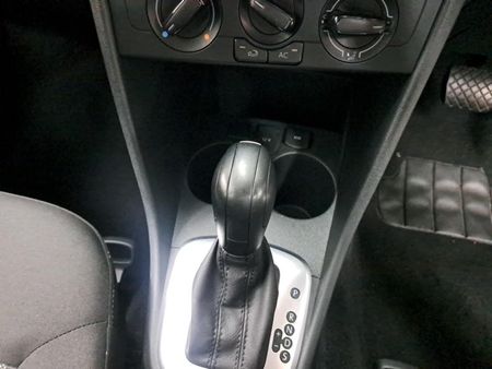 2025-Volkswagen-Polo-Vivo-16-Life_18