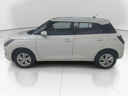 2025-Suzuki-Swift-12-GL_3