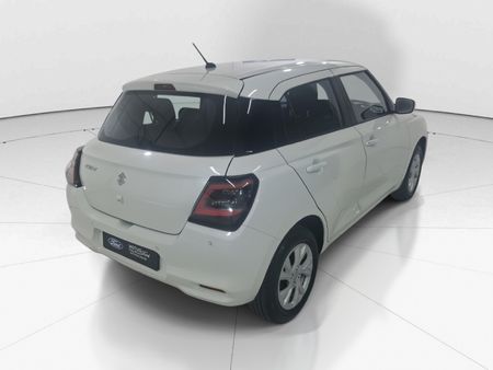 2025-Suzuki-Swift-12-GL_4