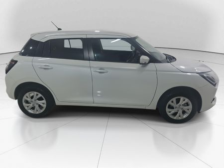 2025-Suzuki-Swift-12-GL_7