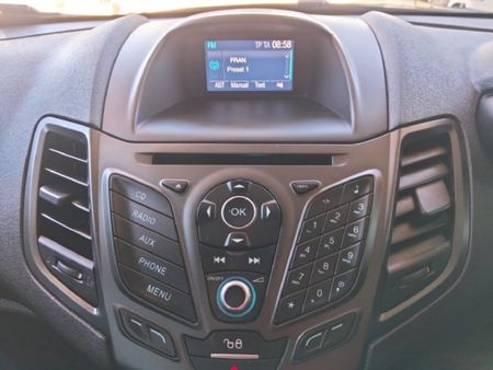 2018-Ford-Fiesta-10-EcoBoost-Trend-5-dr_14