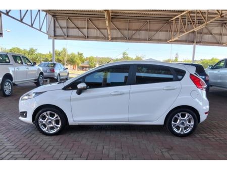 2018-Ford-Fiesta-10-EcoBoost-Trend-5-dr_5