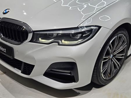 2021-BMW-3-Series-318i-M-Sport_7