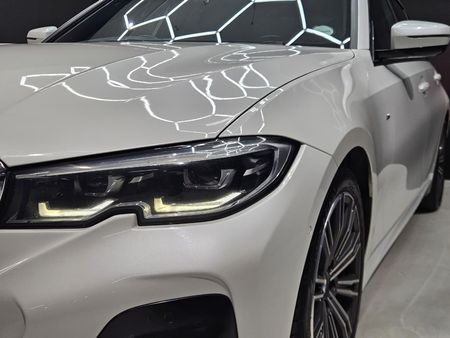 2021-BMW-3-Series-318i-M-Sport_8