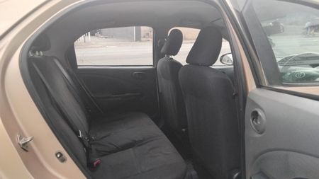 2017-Toyota-Etios-15-XS-5-dr-manual_8