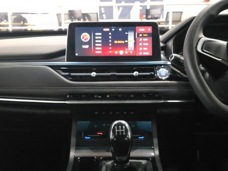 2025-Chery-Tiggo-4-Pro-15-LiT_19