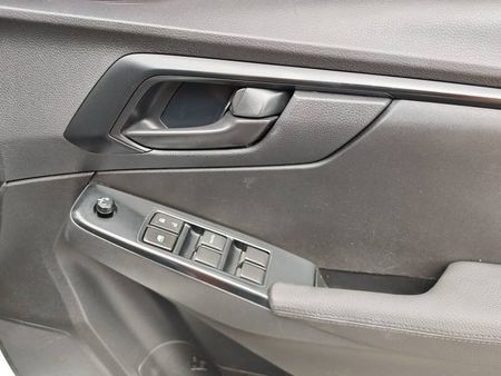 2023-Isuzu-D-Max-19-DDI-HR-L-Double-Cab_12