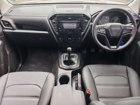 2023-Isuzu-D-Max-19-DDI-HR-L-Double-Cab_3