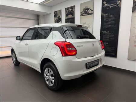 2022-Suzuki-Swift-12-GL-Auto_4
