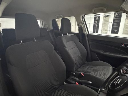 2022-Suzuki-Swift-12-GL-Auto_7