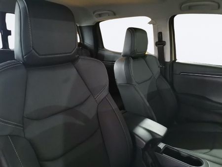 2026-Isuzu-D-Max-30-DDI-LS-4x4-Auto-Double-Cab_15