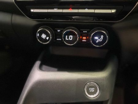 2026-Nissan-Magnite-10T-Acenta-Auto_12