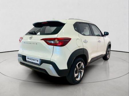 2026-Nissan-Magnite-10-Visia_3