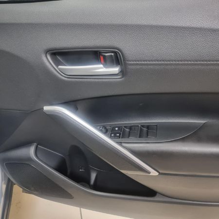 2021-Toyota-Corolla-Cross-18-XS-Hybrid_20