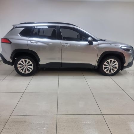 2021-Toyota-Corolla-Cross-18-XS-Hybrid_3