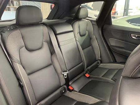 2020-Volvo-XC60-D5-R-Design-Auto-AWD_12