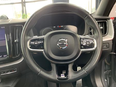 2020-Volvo-XC60-D5-R-Design-Auto-AWD_13