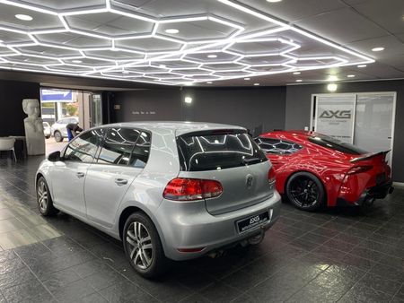 2011-Volkswagen-Golf-VI-14-TSI-Comfortline_6