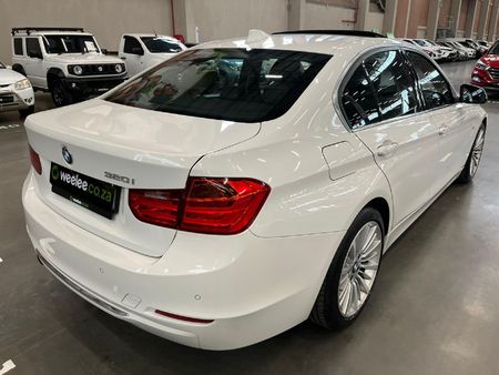 2012-BMW-3-Series-320i-Luxury-Auto_2