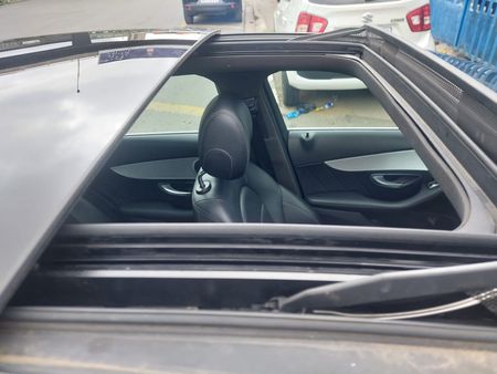 2017-Mercedes-Benz-C-Class-C-220-Bluetec-Auto_11