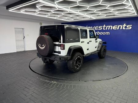 2018-Jeep-Wrangler-Unlimited-Sahara-36-V6-Auto_9