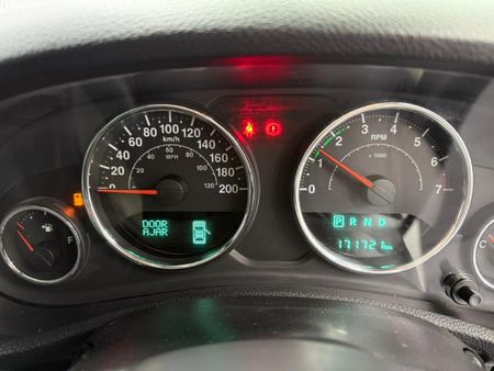 2018-Jeep-Wrangler-Unlimited-Sahara-36-V6-Auto_11