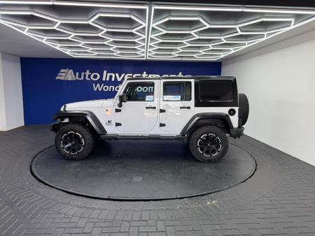 2018-Jeep-Wrangler-Unlimited-Sahara-36-V6-Auto_6