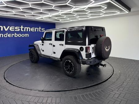 2018-Jeep-Wrangler-Unlimited-Sahara-36-V6-Auto_7