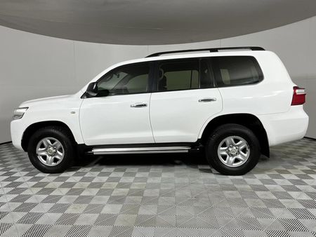 2019-Toyota-Land-Cruiser-200-45-D-V8-GX-Auto_13